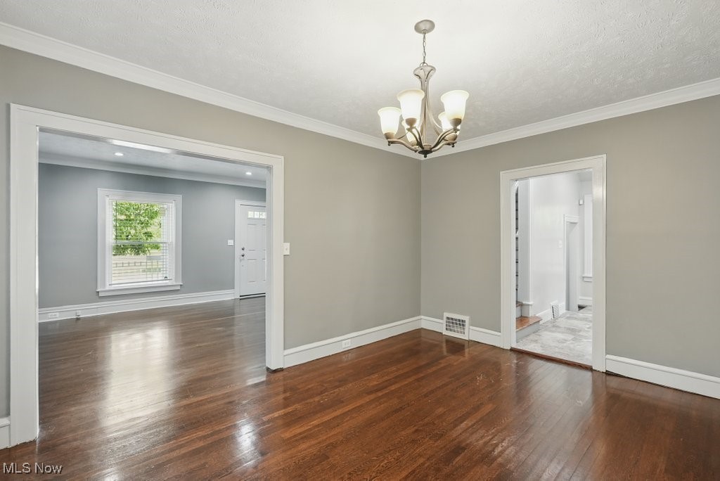 3314 Yorkshire Road Cleveland, OH 44118 - Photo 11 of 41 Gallery Image 11