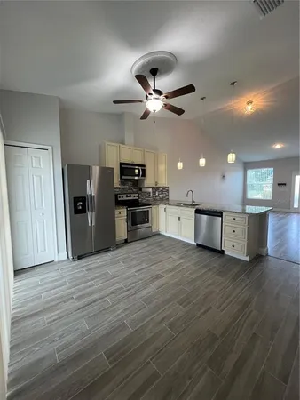 $1,800 | 34 Wood Amber Lane, Unit B, Palm Coast, FL 32164