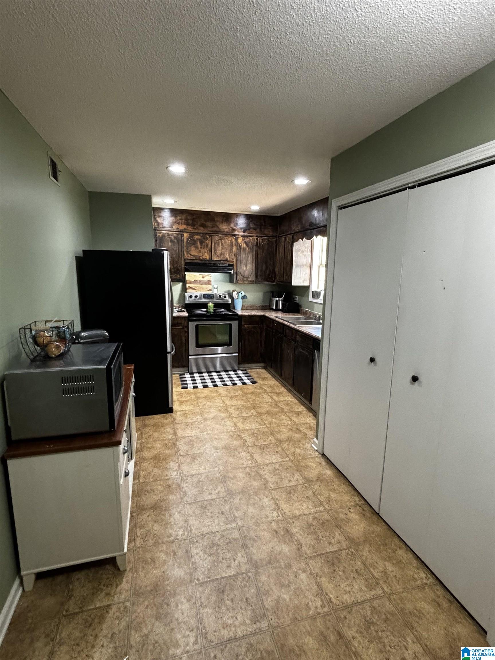 205 Elson Avenue Clanton, AL 35045 - Photo 17 of 29