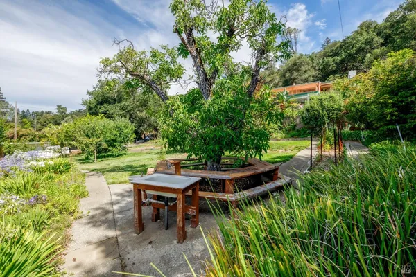 $815,000 | 1135 Palomino Road, Cloverdale, CA 95425