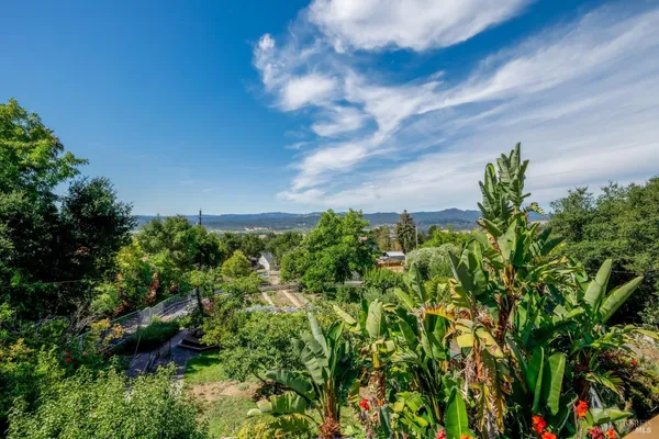 $815,000 | 1135 Palomino Road, Cloverdale, CA 95425