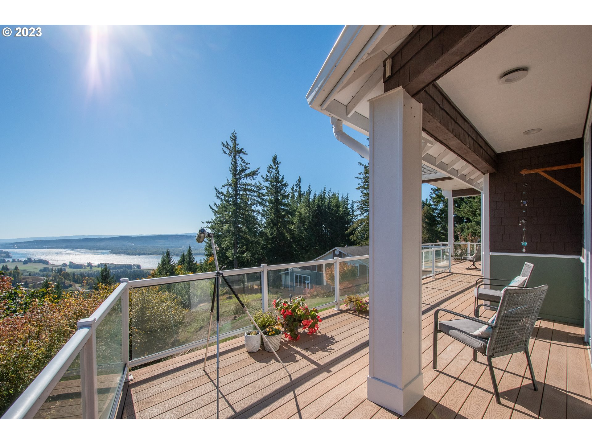 206 Pebble Lane Kalama, WA 98625 - Photo 36 of 47 a view of balcony with furniture