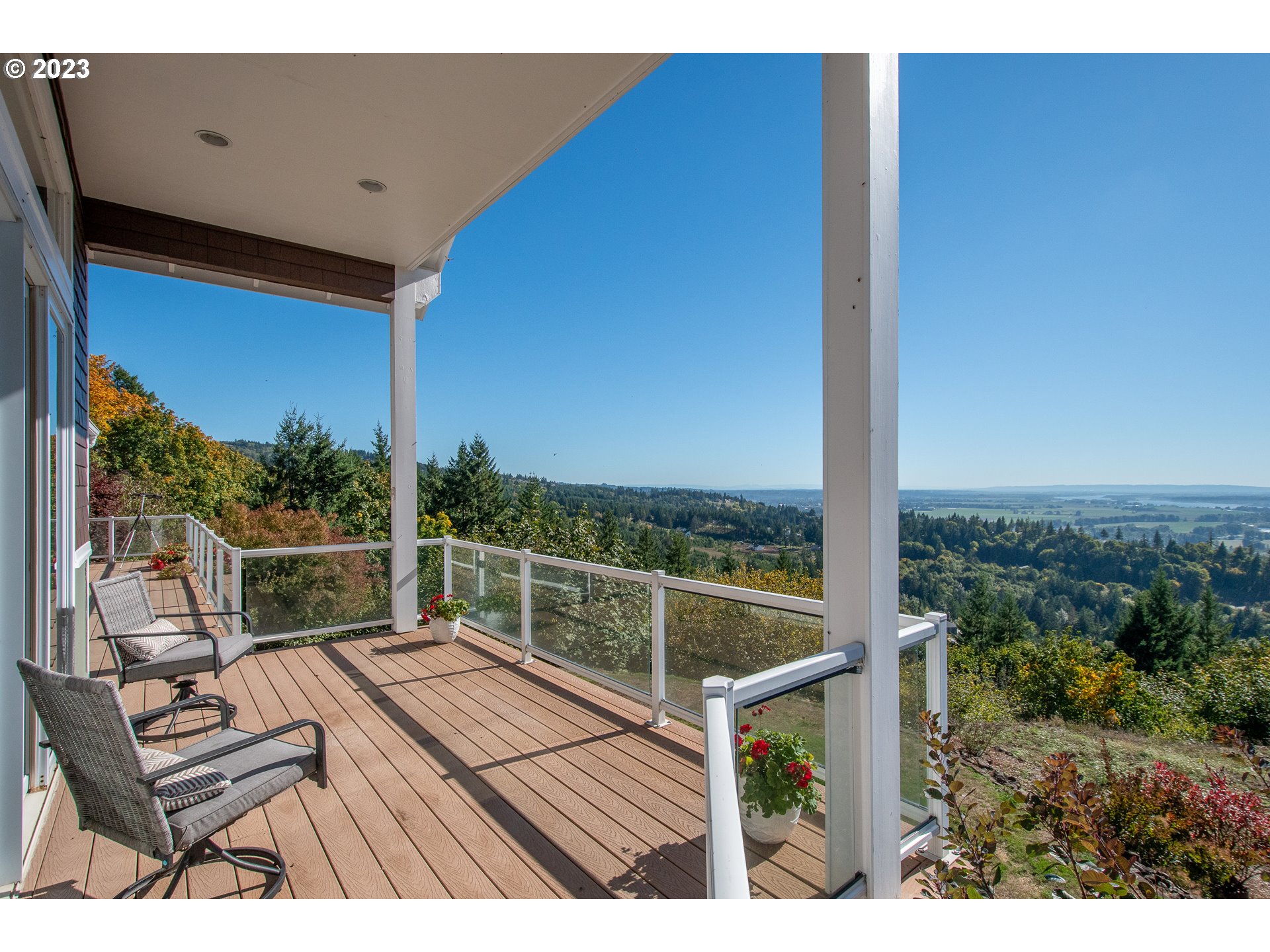 206 Pebble Lane Kalama, WA 98625 - Photo 39 of 47 a view of sitting area with staircase