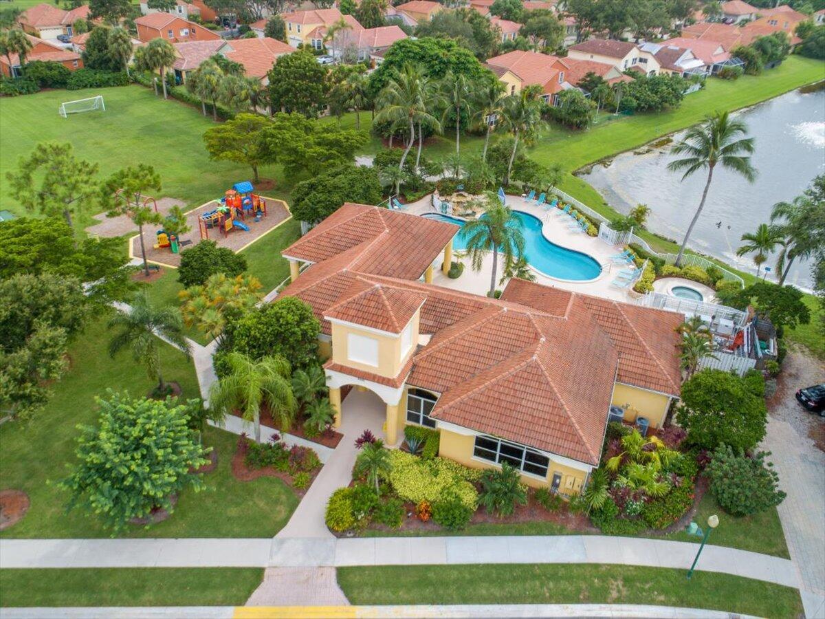 5143 Elpine Way Riviera Beach, FL 33418 - Photo 27 of 41 20250901233946537213000000-o (1)