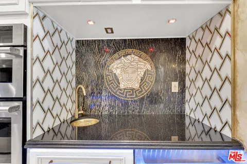 $1,388,777 | 17419 Cohasset Street, Lake Balboa, CA 91406