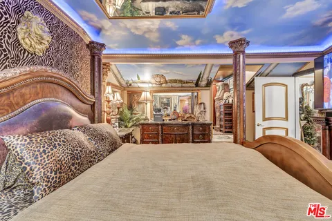 $1,388,777 | 17419 Cohasset Street, Lake Balboa, CA 91406