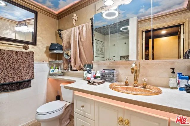 $1,388,777 | 17419 Cohasset Street, Lake Balboa, CA 91406