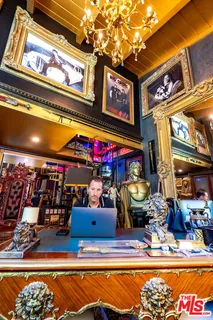 $1,388,777 | 17419 Cohasset Street, Lake Balboa, CA 91406