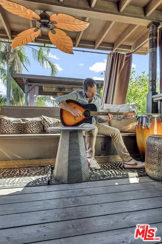 $1,388,777 | 17419 Cohasset Street, Lake Balboa, CA 91406