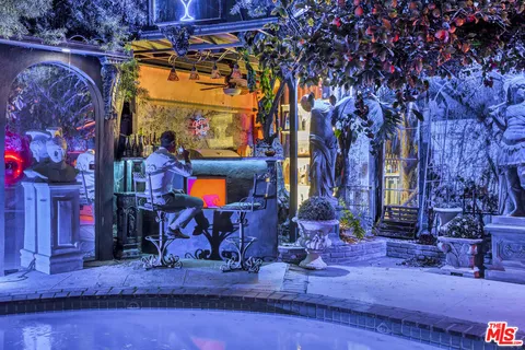 $1,388,777 | 17419 Cohasset Street, Lake Balboa, CA 91406