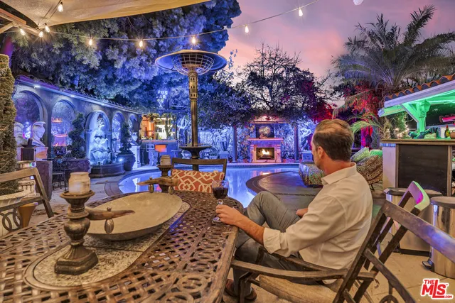 $1,388,777 | 17419 Cohasset Street, Lake Balboa, CA 91406