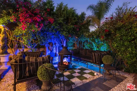 $1,388,777 | 17419 Cohasset Street, Lake Balboa, CA 91406