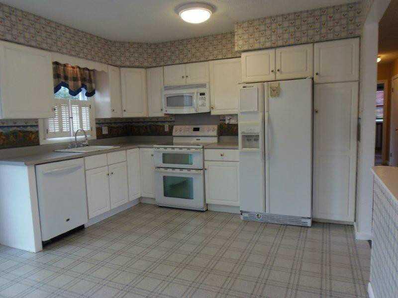 18 Booker Avenue Waterville, ME 04901 - Photo 2 of 26 Kitchen.