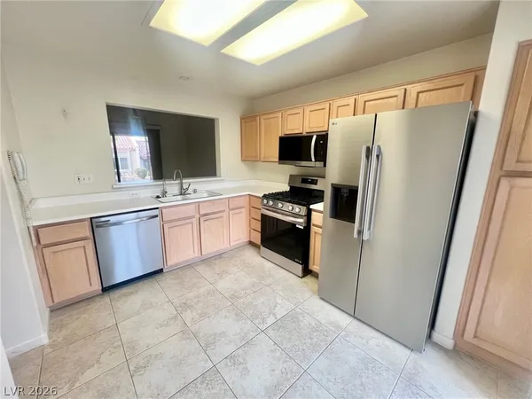 $2,000 | 9320 Villa Ridge Drive, Las Vegas, NV 89134