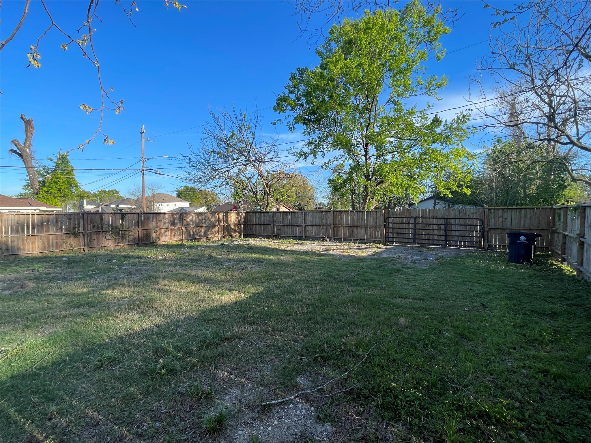 802 Fair Street Houston, TX 77088 - Photo 4 of 6