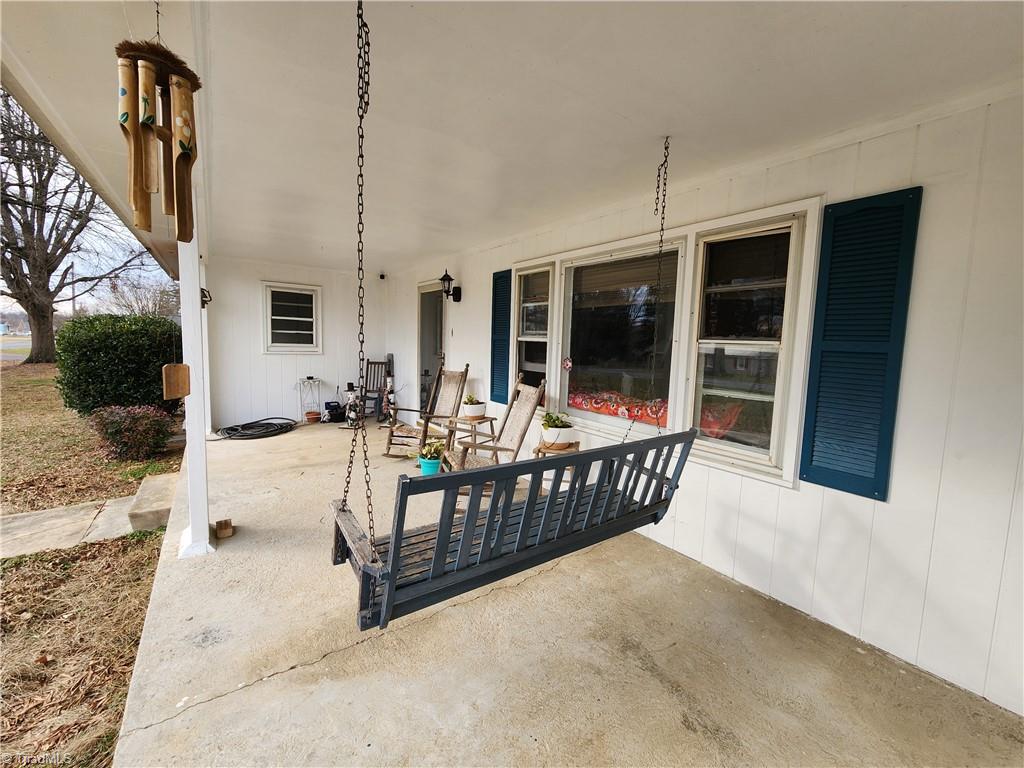 4521 Huff Road Archdale, NC 27263 - Photo 2 of 18 Rocking Chair Front Porch