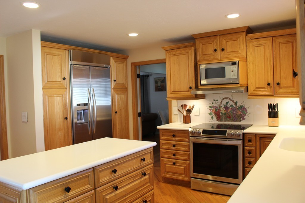 19 Ida Road Worcester, MA 01604 - Photo 5 of 30 Gallery Image 5