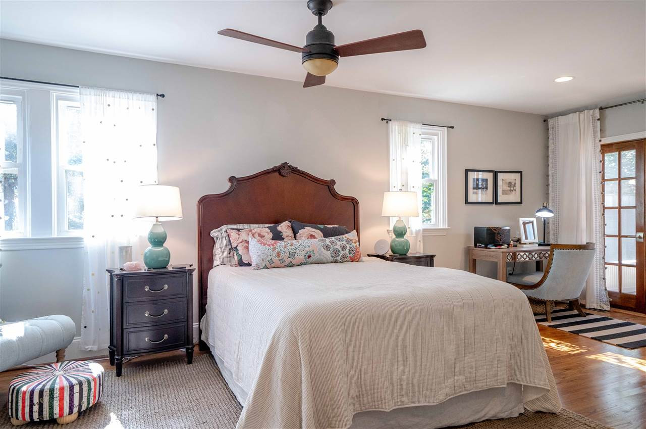 700 East Whitaker Mill Road Raleigh, NC 27608 - Photo 5 of 27 Photo 5