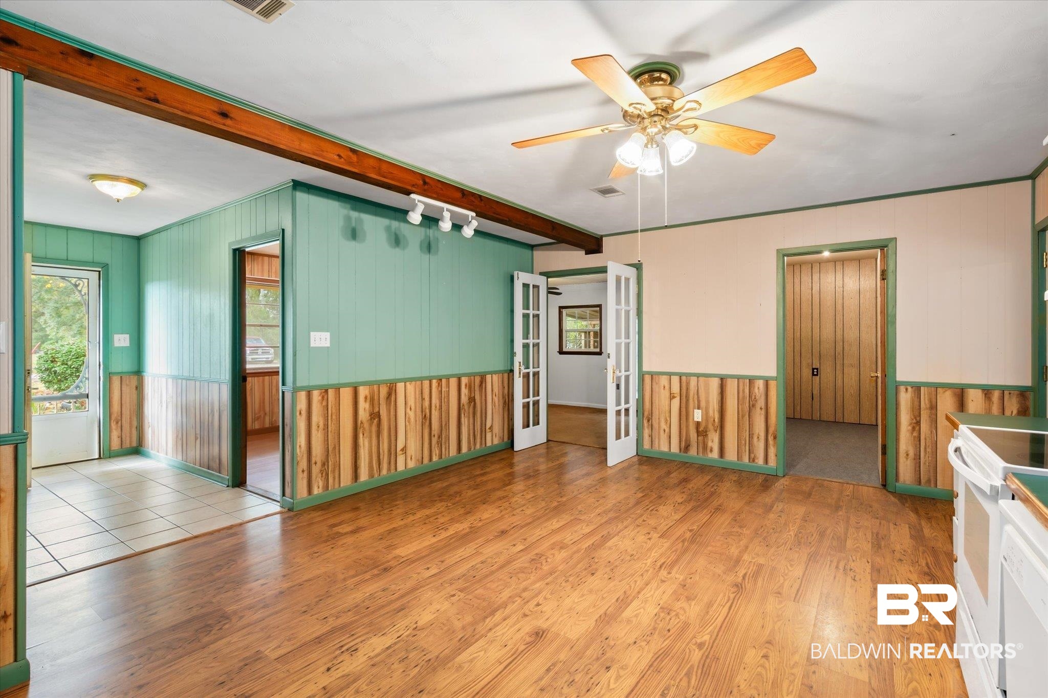 1001 South Bay Street Foley, AL 36535 - Photo 4 of 18