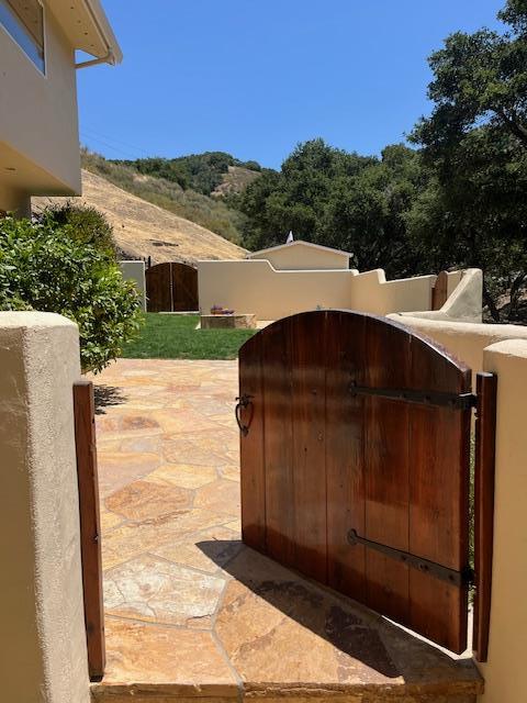 442 Corral De Tierra Road Salinas, CA 93908 - Photo 4 of 46