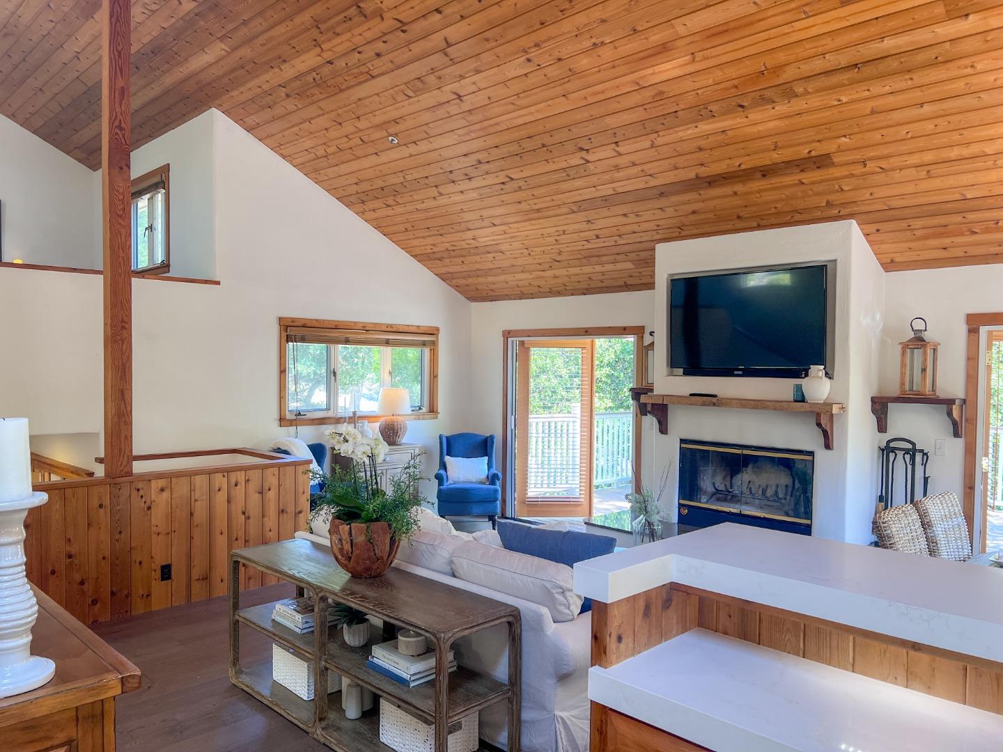 442 Corral De Tierra Road Salinas, CA 93908 - Photo 10 of 45