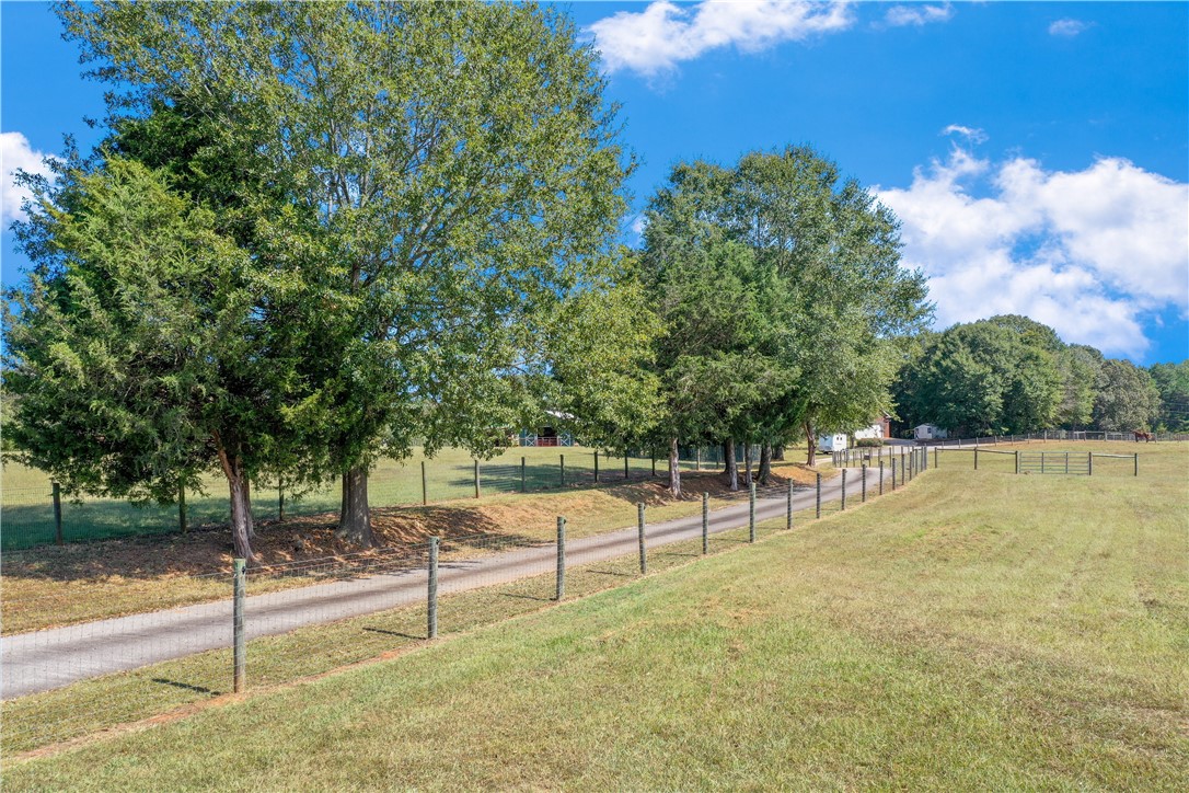 3620 Centerville Road Anderson, SC 29625 - Photo 9 of 49