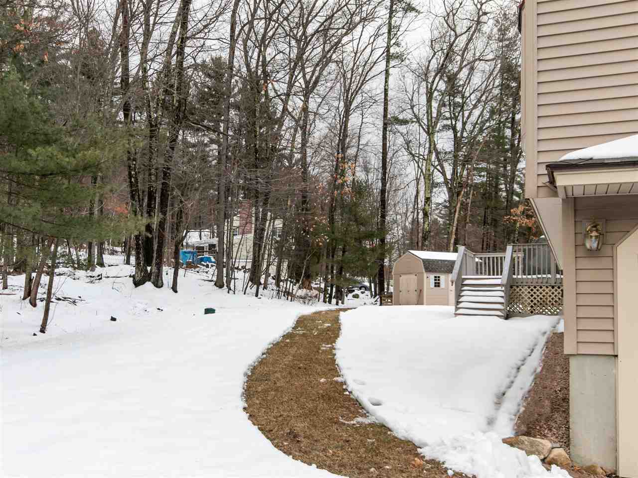32 Beechwood Road Hudson, NH 03051 - Photo 4 of 17