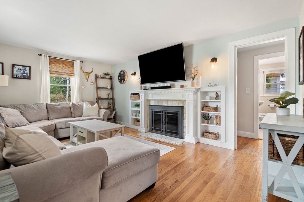 27 Stafford Road Danvers, MA 01923 - Photo 13 of 37 Gallery Image 13