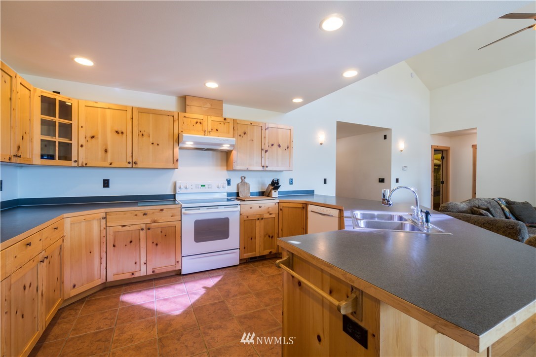 755 Ivan Morse Road Manson, WA 98831 - Photo 6 of 25 Gallery Image 6