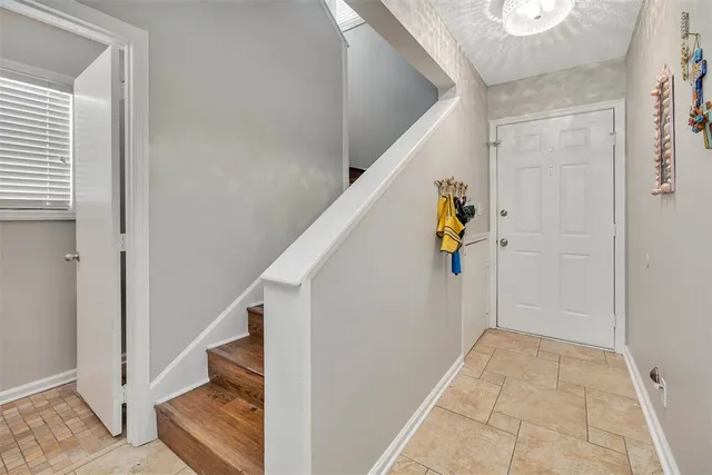 $381,900 | 132 South Island Square Drive, St. Simons Island, GA 31522