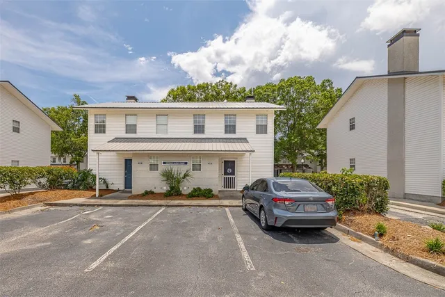 $381,900 | 132 South Island Square Drive, St. Simons Island, GA 31522