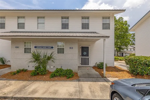 $381,900 | 132 South Island Square Drive, St. Simons Island, GA 31522