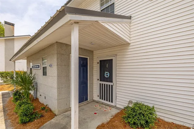 $381,900 | 132 South Island Square Drive, St. Simons Island, GA 31522