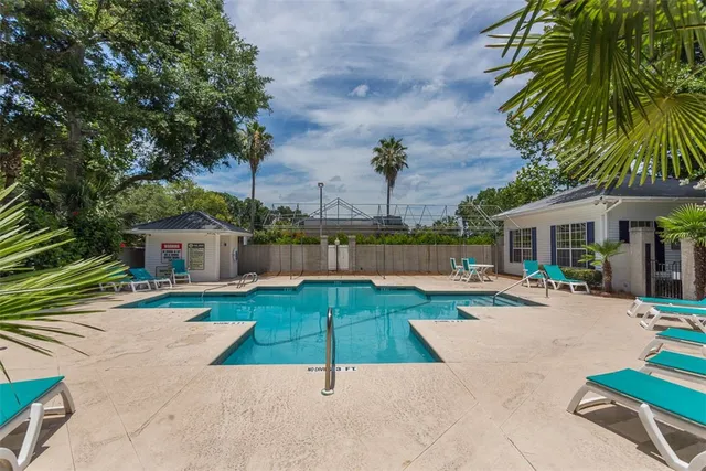 $381,900 | 132 South Island Square Drive, St. Simons Island, GA 31522