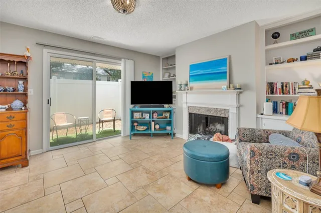 $381,900 | 132 South Island Square Drive, St. Simons Island, GA 31522