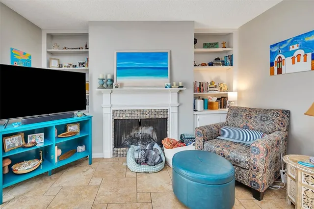 $381,900 | 132 South Island Square Drive, St. Simons Island, GA 31522