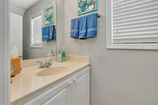 $381,900 | 132 South Island Square Drive, St. Simons Island, GA 31522