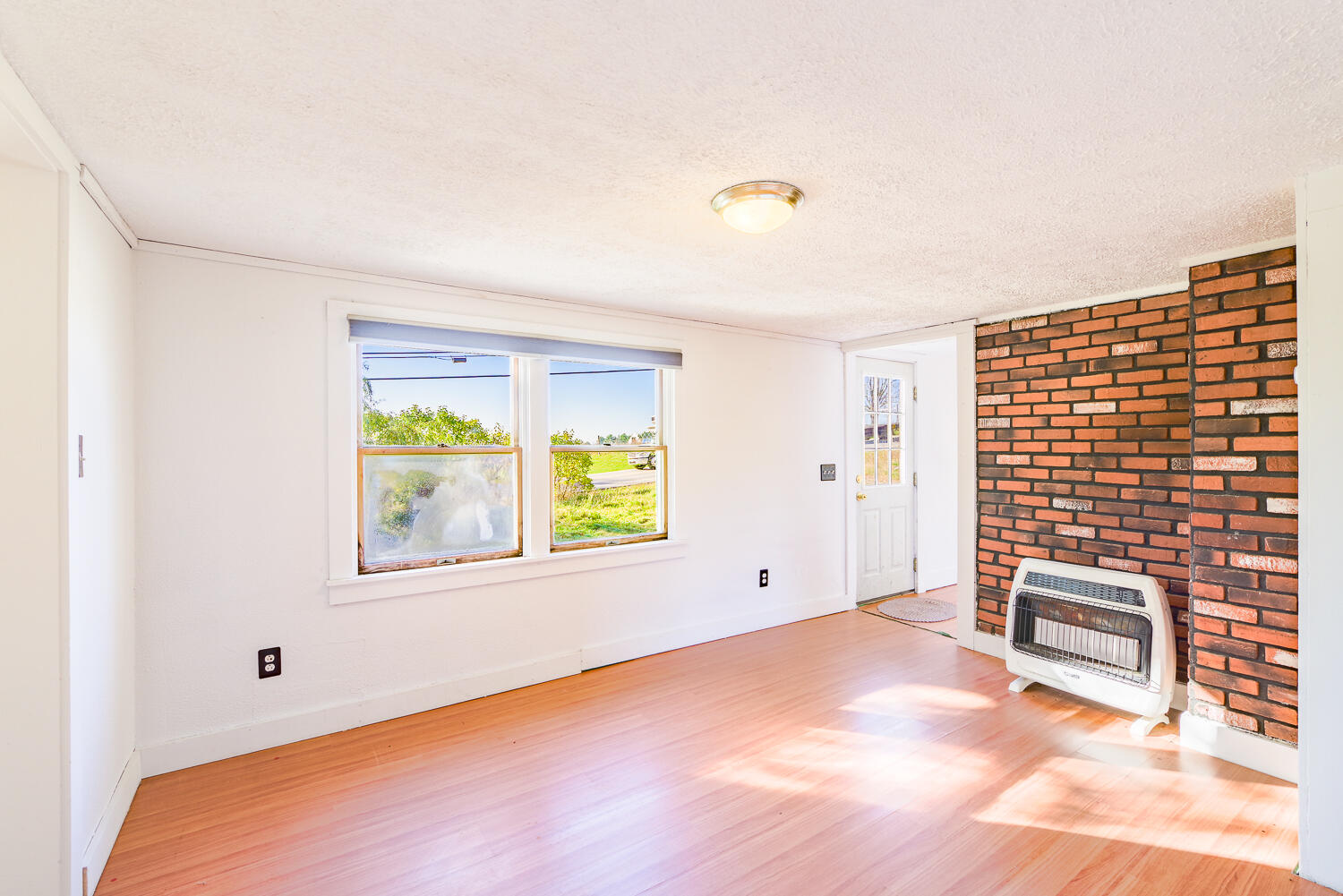 357 Main Street Readfield, ME 04355 - Photo 15 of 26 357 Main St Readfield 15-(ZF-4100-78850-