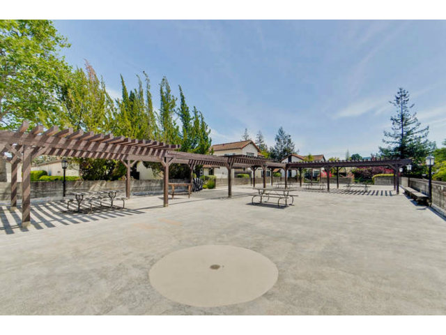 22077 McClellan Road Cupertino, CA 95014 - Photo 11 of 13 Gallery Image 11