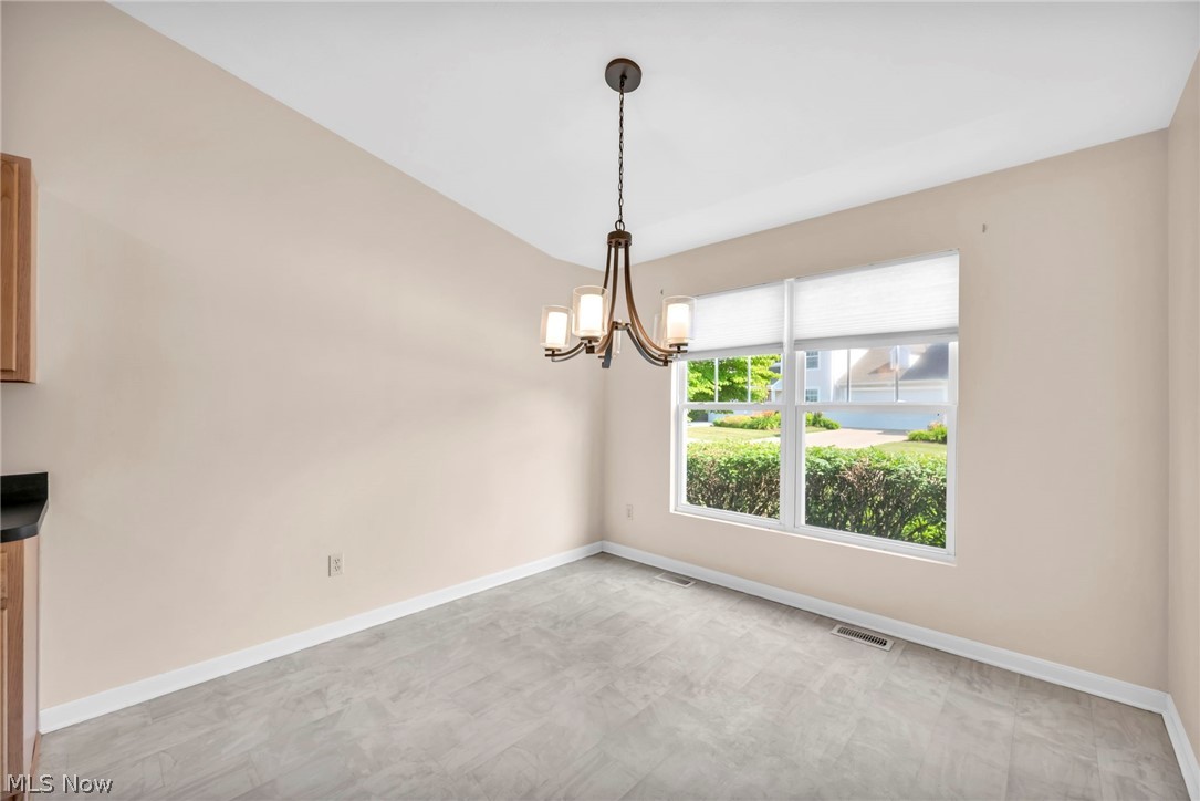 1024 St Michaels Way Madison, OH 44057 - Photo 8 of 47