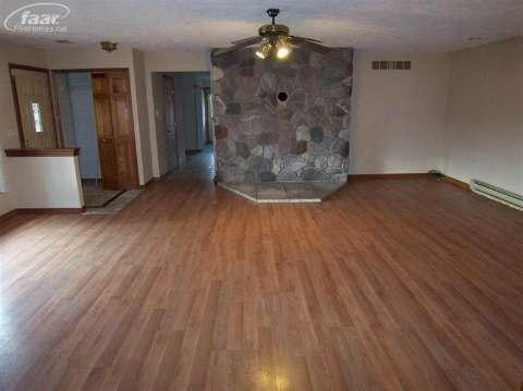 10231 Perry Road Goodrich, MI 48438 - Photo 8 of 12 20323643-7.JPG