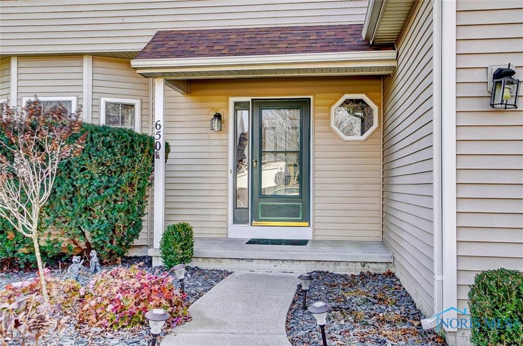 650 Harrison Road Perrysburg, OH 43551 - Photo 2 of 45 Gallery Image 2