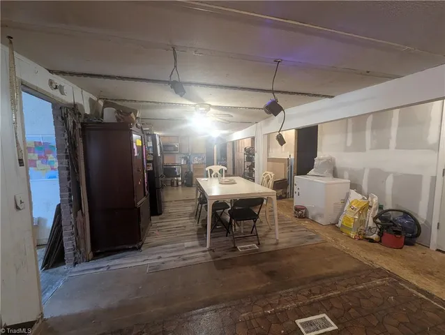 $80,000 | 1968 Noahtown Road, Thomasville, NC 27360