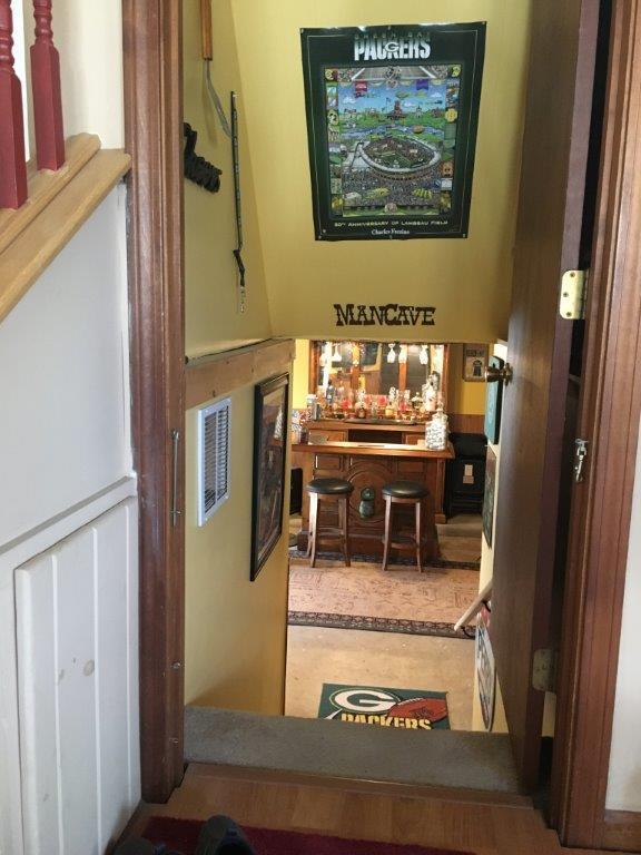 904 East Pond Road Smithfield, ME 04978 - Photo 36 of 42 Stairway
