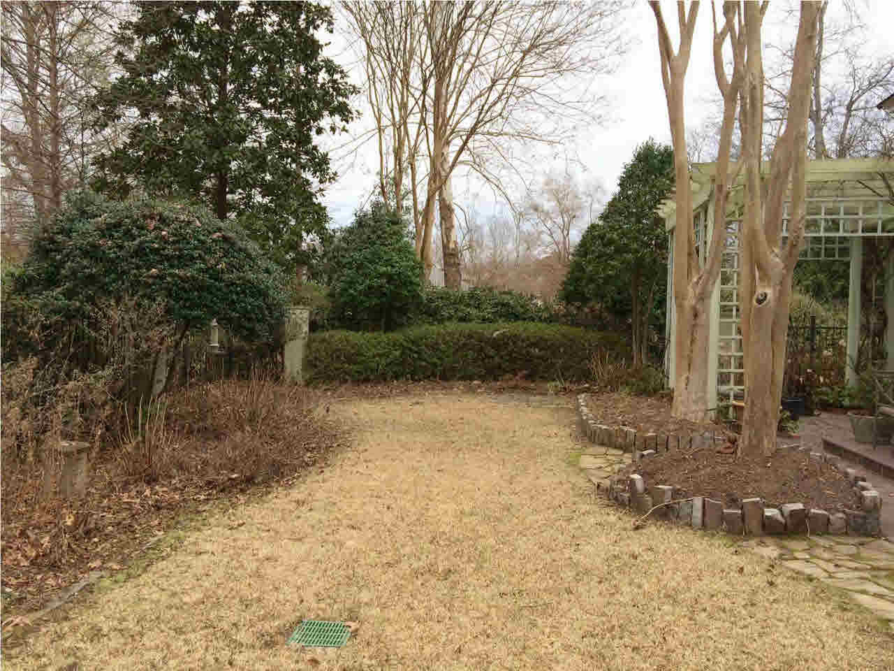 201 Devander Run Ridgeland, MS 39157 - Photo 45 of 47 Right side of backyard