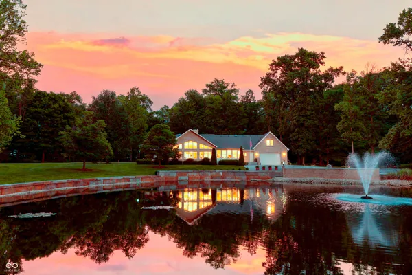 $2,350,000 | 1604 North 525W, Greenfield, IN 46140