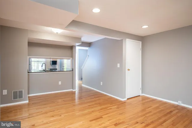 $2,700 | 2811 Middleboro Drive, Falls Church, VA 22042