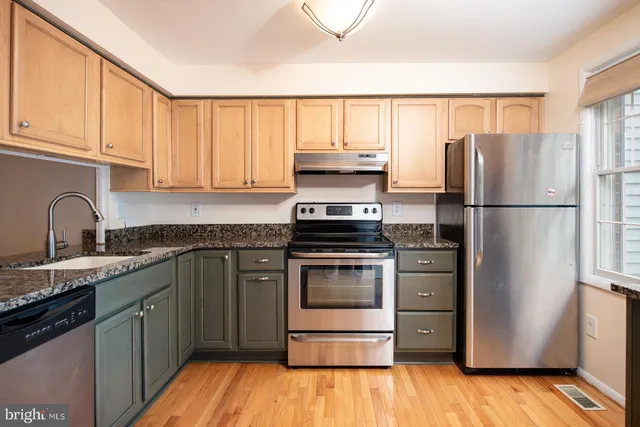 $2,700 | 2811 Middleboro Drive, Falls Church, VA 22042