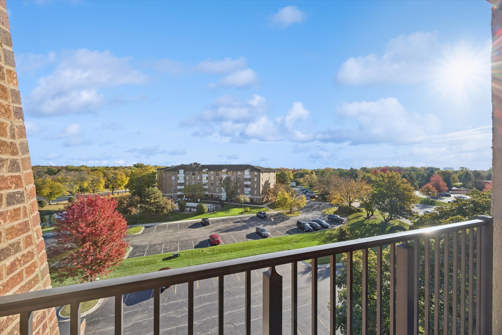 453 Raintree Drive, Unit 5A Glen Ellyn, IL 60137 - Photo 14 of 16 a view of a city skyline