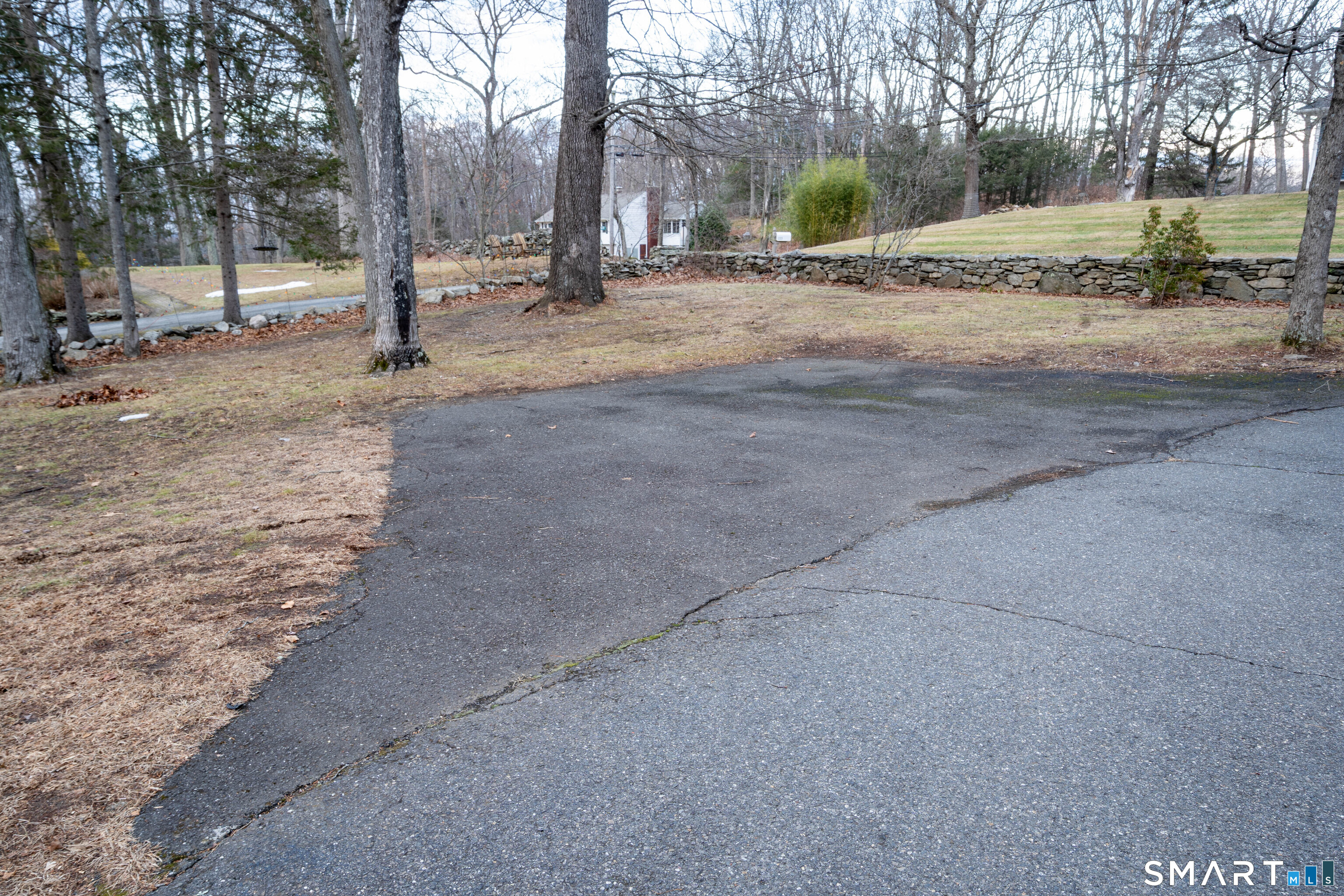 215 Old Newtown Road Monroe, CT 06468 - Photo 27 of 30